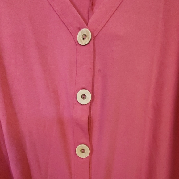 Long sleeve Button down tie knot front - Picture 2 of 2